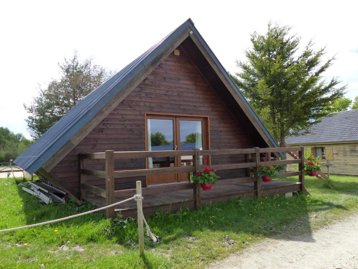 Chalet Familial Pres De Vichy, Terrasse, Animaux Acceptes - Fr-1-489-274 Le Vernet  Kültér fotó